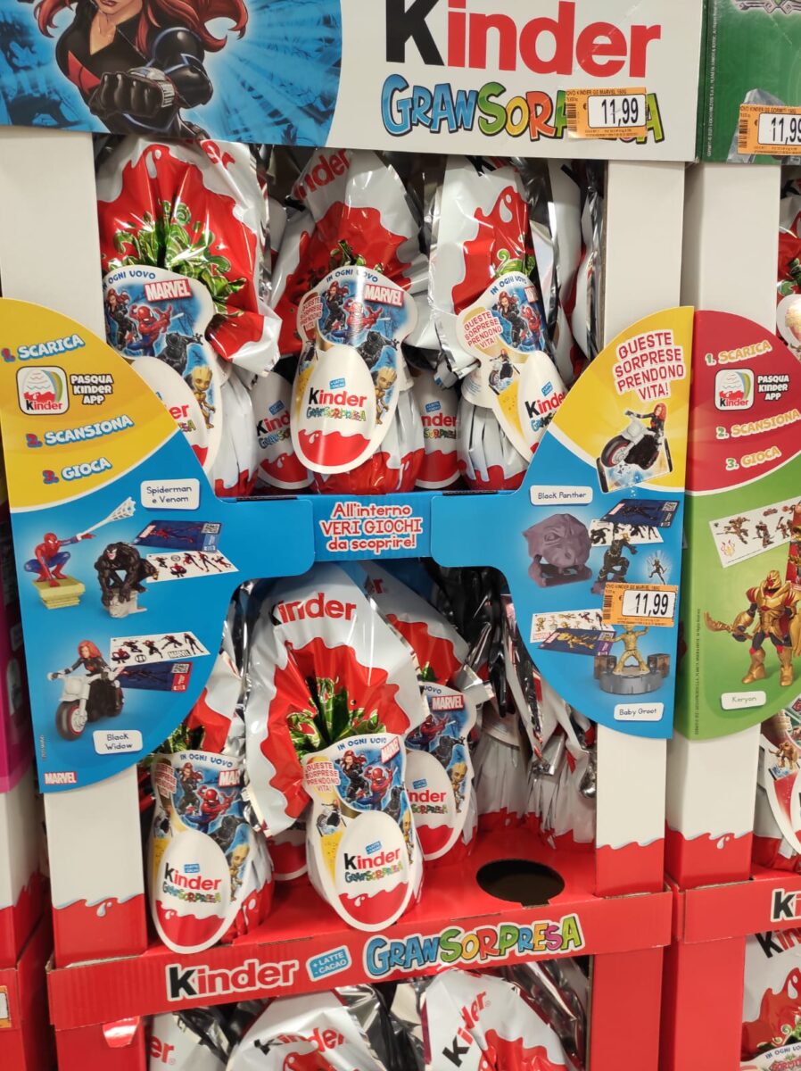 OFFERTA Uova di Pasqua Kinder 2021 sorprese e personaggi